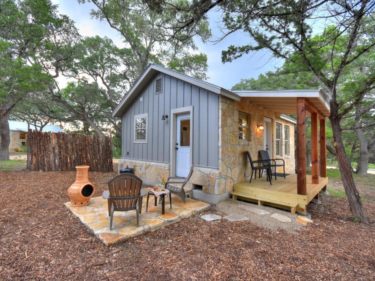 Cabins At Flite Acres - Morning Dove Wimberley Buitenkant foto